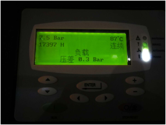 油氣分離器使用過程中因壓差過高被擊穿，造成跑油，油分配料不匹配造成壓差過高(圖5)